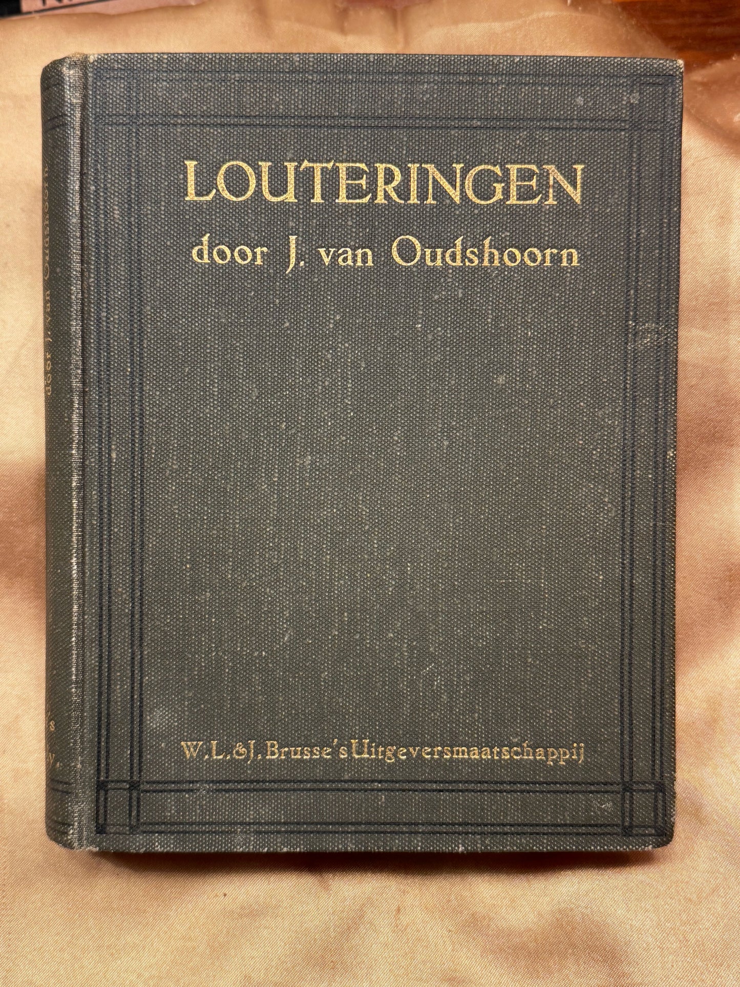 Oudshoorn, J. van Louteringen. Rotterdam, Brusse, 1916