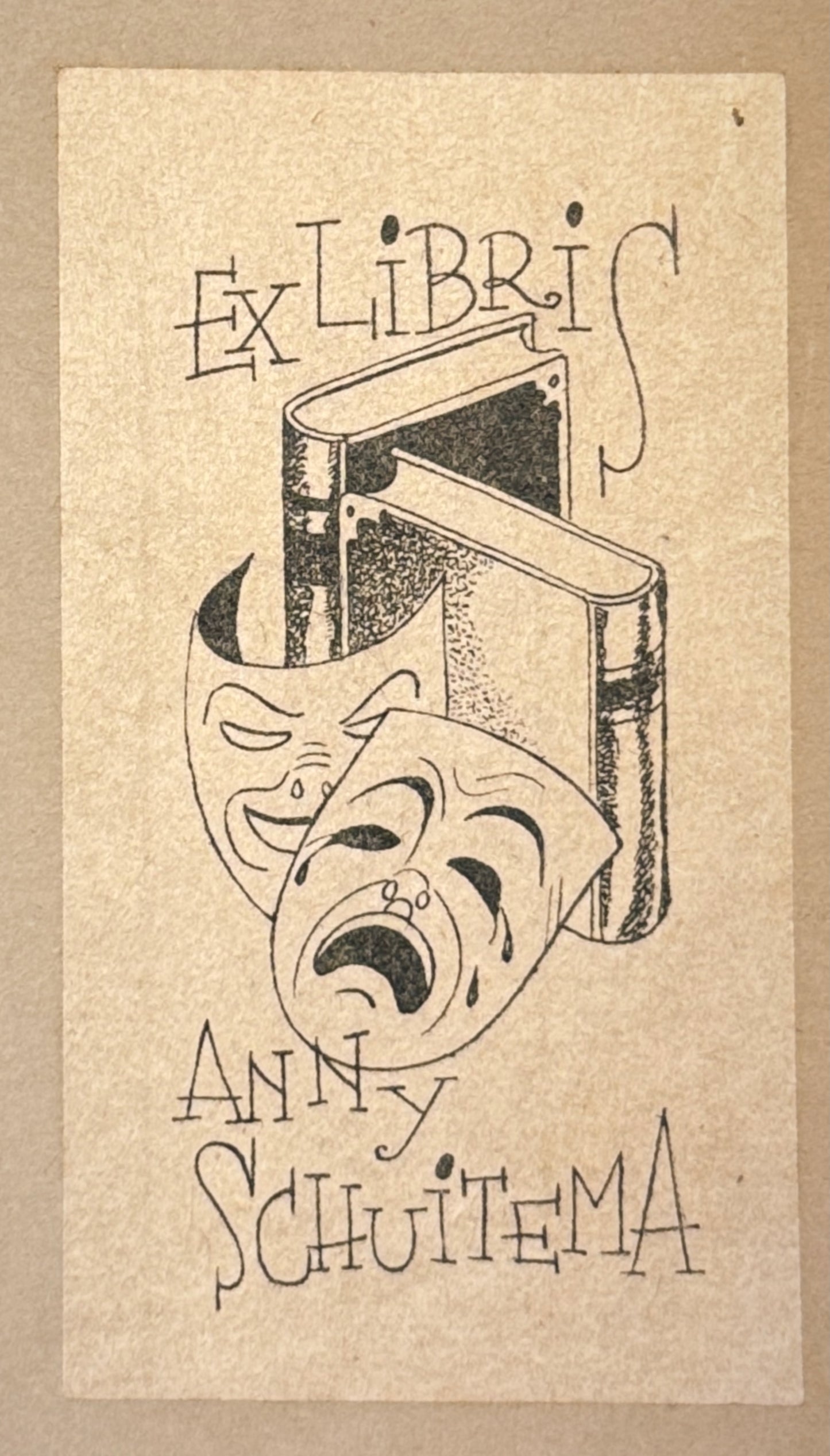 Wij slaven van Suriname. Amsterdam, Uitgevers-Mij Contact, 1934