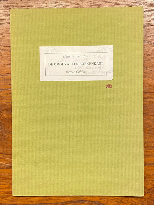 Hans van Straten DE OMGEVALLEN BOEKENKAST