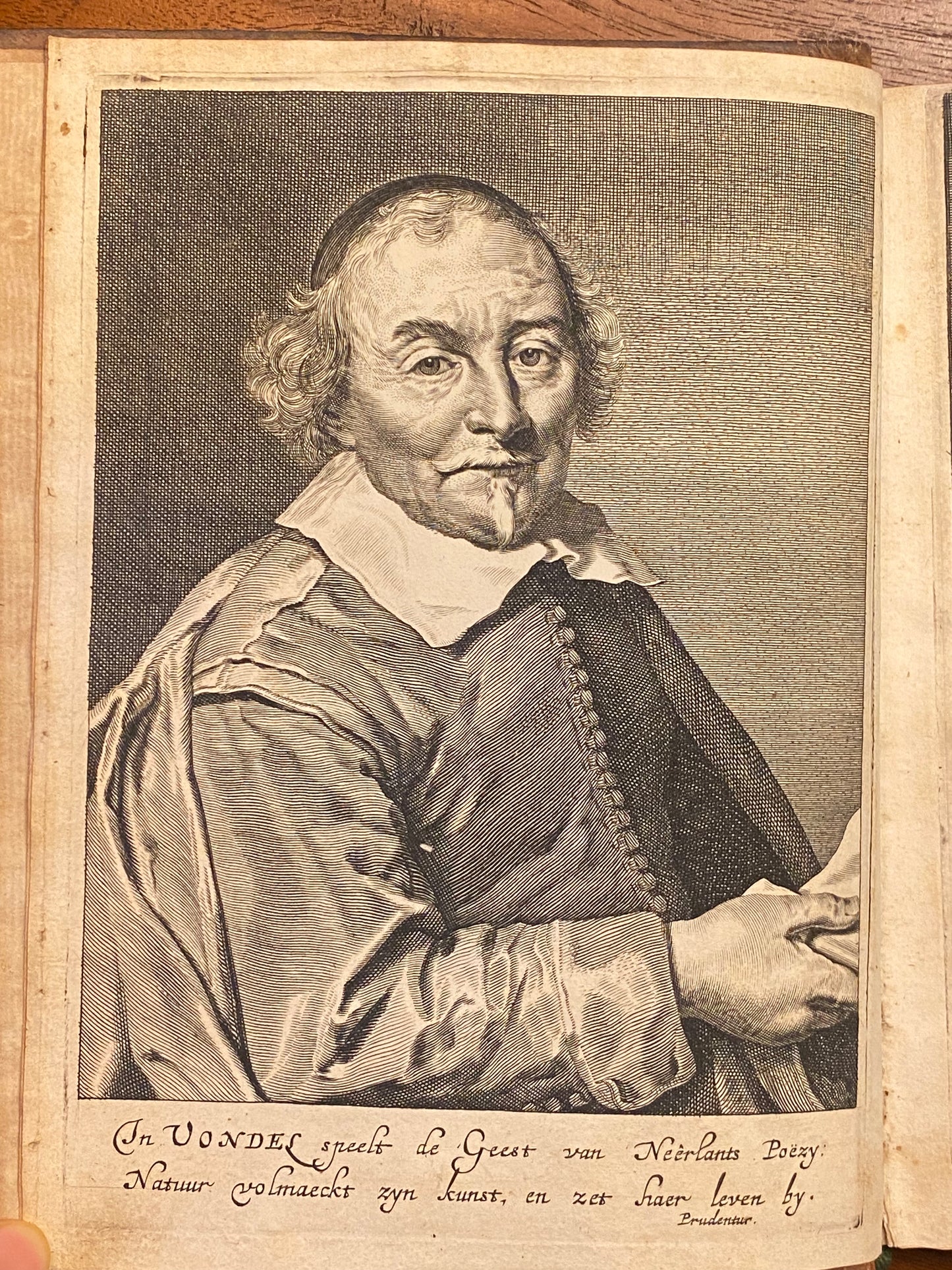 J. v. Vondel, 1. Toonneel des Menschelikken levens. Amsterdam, Jacobus vanden Bergh, 1661. 2. Vorstelijcke warande der dieren. Amsterdam, Gysbert de Groot, (1730?). 3. Q. Horatius Flaccus. Amsterdam, Evert Visscher, 1735.