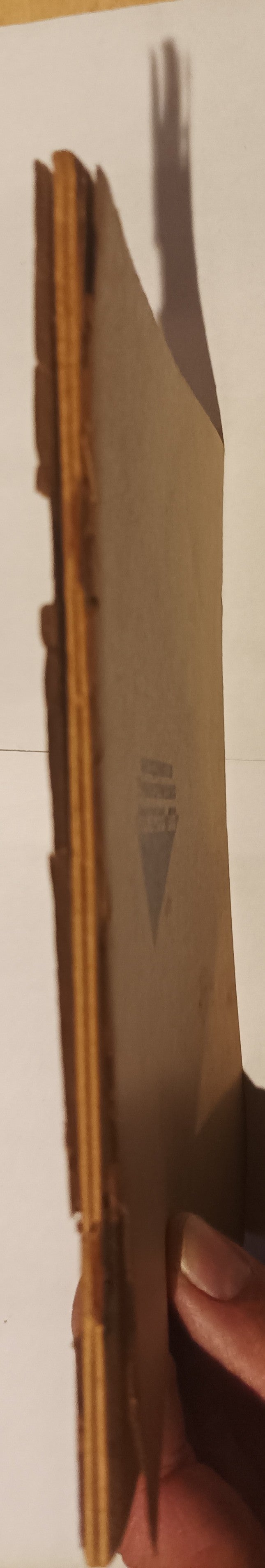 [Correctie-exemplaar]Ostaijen, Paul van. De trust der vaderlandsliefde. Met portret van de schrijver door Arnold Topp.