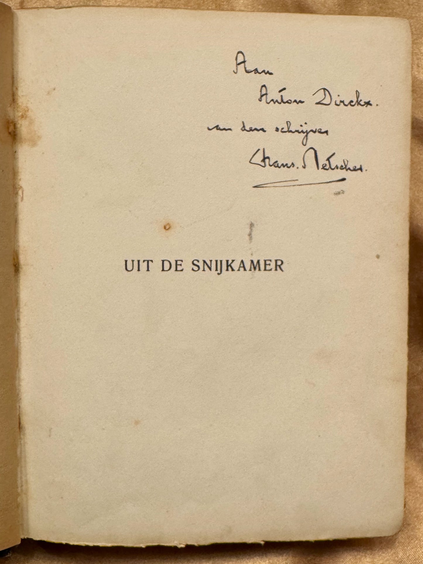 [Louis Couperus] Netscher, Frans Uit de snijkamer. Haarlem, Loosjes, 1904.