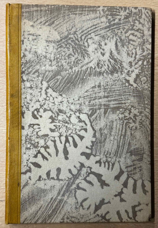 [LUXE BAND] Slauerhoff, J. Fleurs de marécage. Poèmes de J. Slauerhoff. Précédés d’une lettre de Franz Hellens. [Chaumont-Gistoux, E. du Perron, 1929.