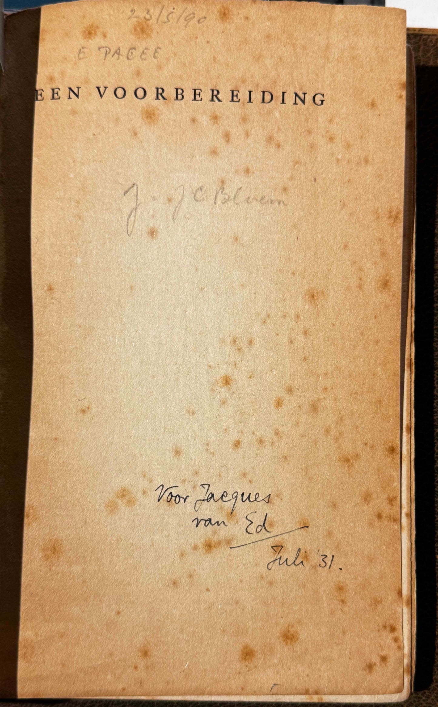 Een voorbereiding (omgewerkte druk). met een tekening van A.C. Willink. Brussel &amp; Maastricht, A.A.M. Stols, 1931