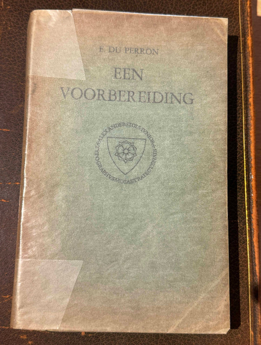 E. du Perron, Een voorbereiding (omgewerkte druk). met een tekening van A.C. Willink. Brussel &amp; Maastricht, A.A.M. Stols, 1931