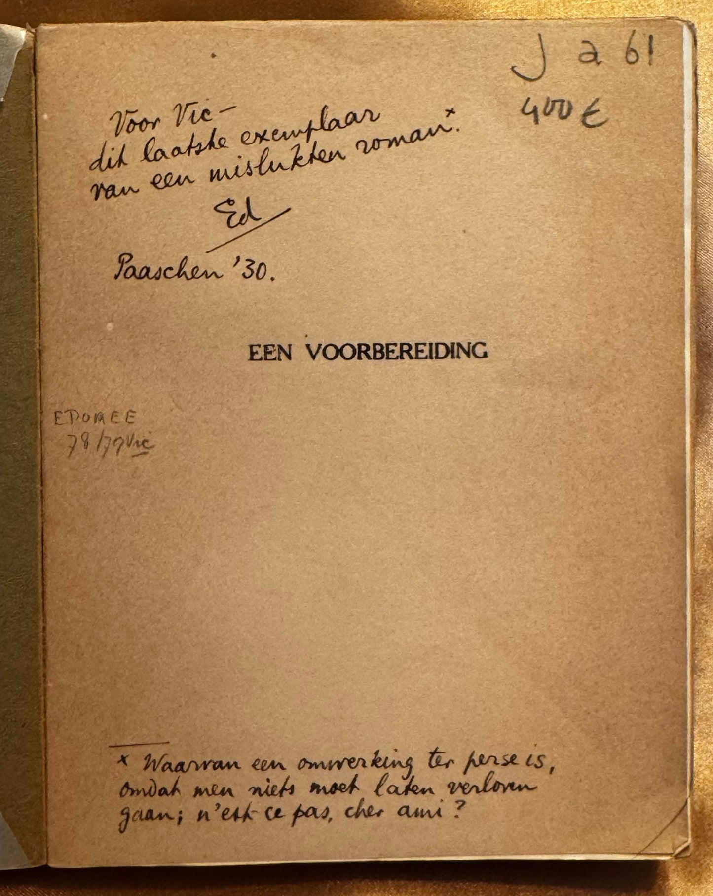 Een voorbereiding zijnde de cahiers van Kristiaan Watteyn. Met een tekening van de schrijver en een voorrede van R. Queselius uitgegeven door E. du Perron. Bussum, bij W.N. Dinger, 1917 [=1927]