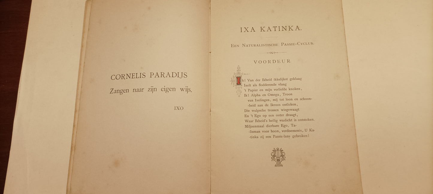 [Tachtigers] Ixo [pseud. F. Smit Kleine]. Naturalistische passie-cyclus van elf zangen met voor- en achterdeur.